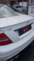 Load image into Gallery viewer, Mercedes W204 Tailgate Garnish - Carbon Fibre - C63
