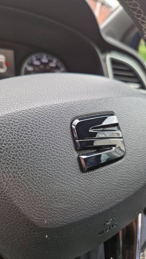 Seat - FR Badge - AutoManiac